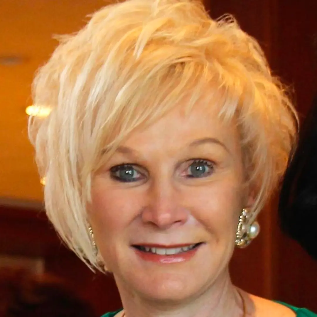 Image of the president of Royal Dames